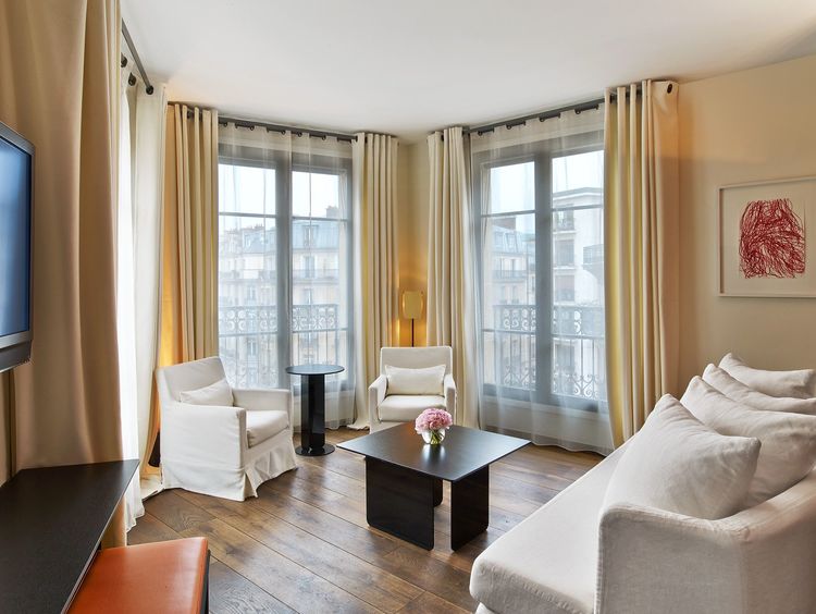 Eiffel View Suite in Le Metropolitan